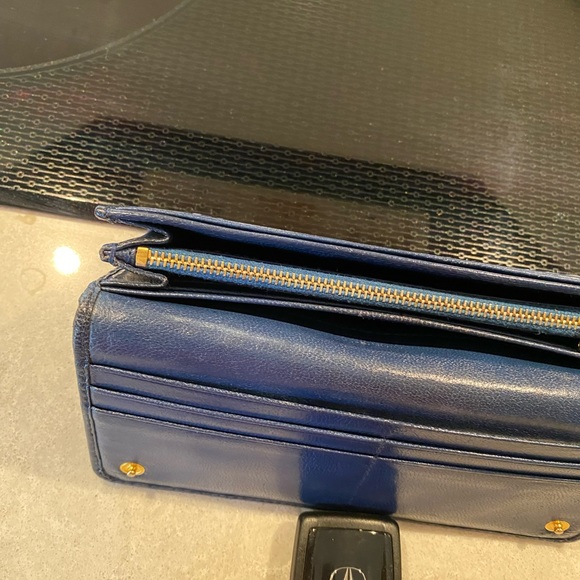 Authentic braided Prada Wallet - Picture 4 of 9